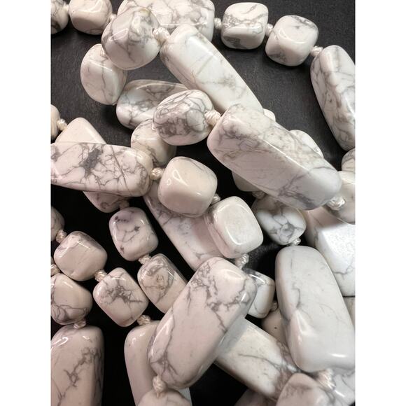 NEW Anthology howlite 36 inch knotted necklace with sterling silver clasp - Picture 9 of 11